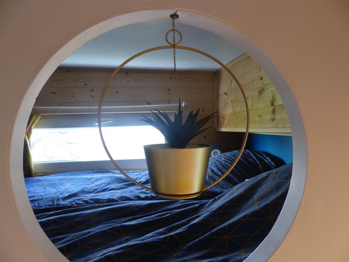 Apartamento Mon Ptit Nid House Tiny House Panissieres Exterior foto