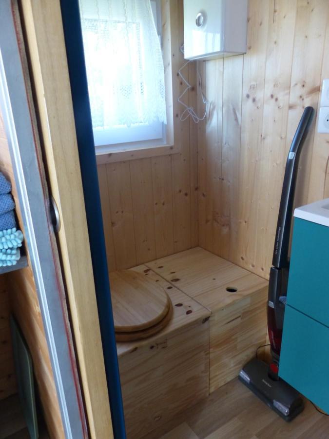 Apartamento Mon Ptit Nid House Tiny House Panissieres Exterior foto